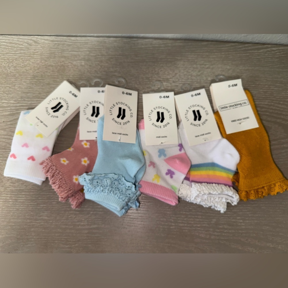 Little stocking co. 0-6 months lot of 6 socks.